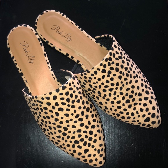 Woman’s flats from Pink Lily never worn! - Picture 3 of 3